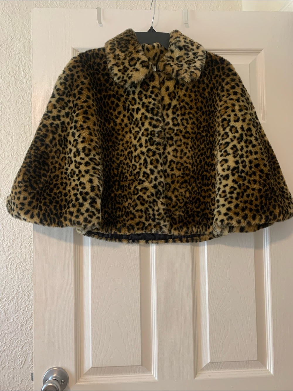 East 5th Leopard Print Faux Fur Cape in Brown and Black size SM